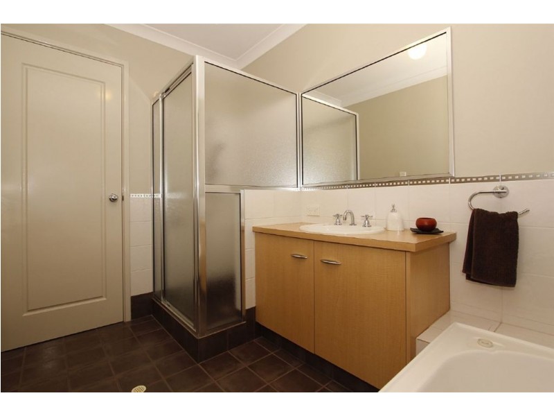 10 Orlando Avenue, Bibra Lake WA 6163