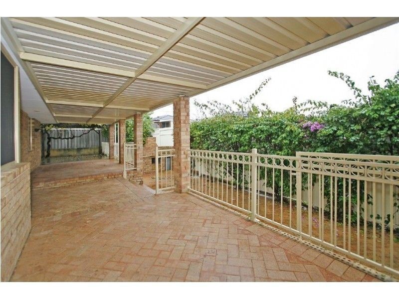 69 Amity Boulevard, Coogee WA 6166
