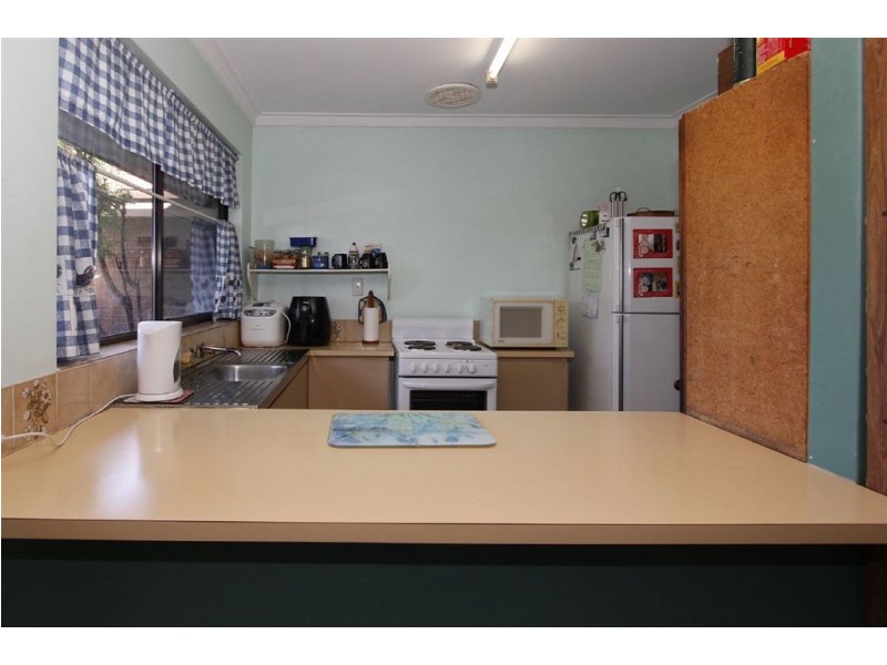 6 Manberry Way, Yangebup WA 6164