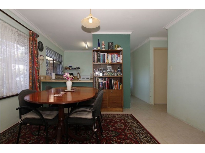 6 Manberry Way, Yangebup WA 6164