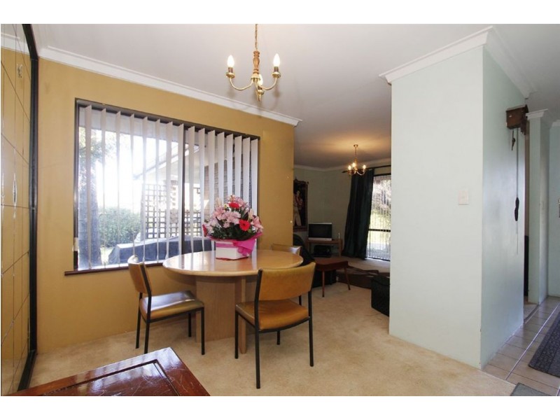 6 Manberry Way, Yangebup WA 6164