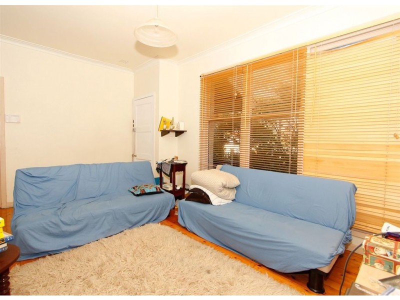 16 Winterfold Road, Hilton WA 6163