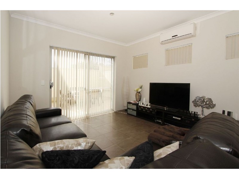 13 Magnet Close, Munster WA 6166