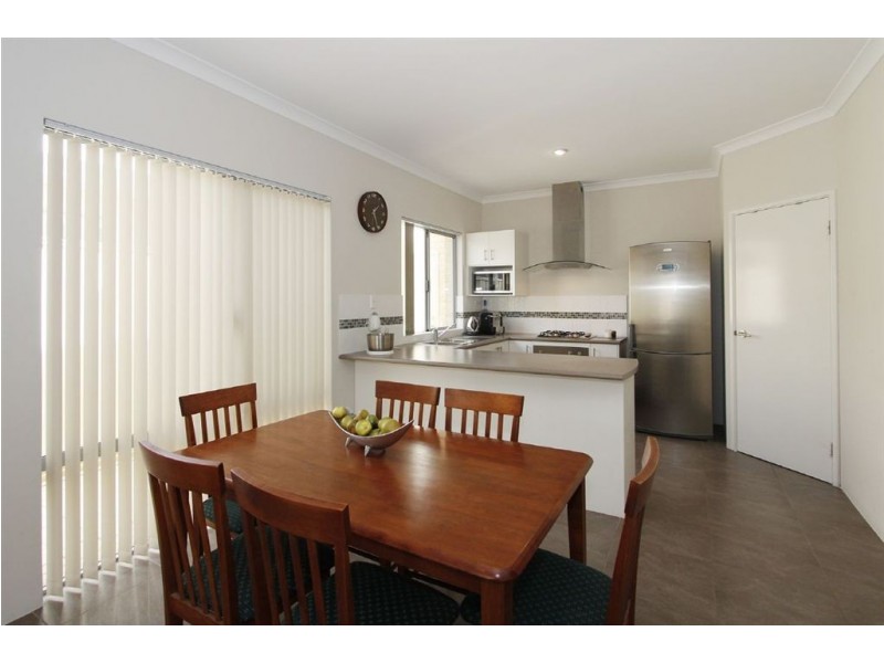 13 Magnet Close, Munster WA 6166