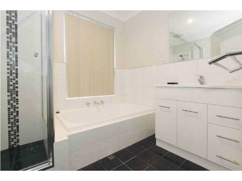 13 Magnet Close, Munster WA 6166