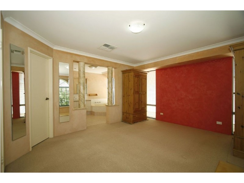 19 Richardson Road, Coogee WA 6166