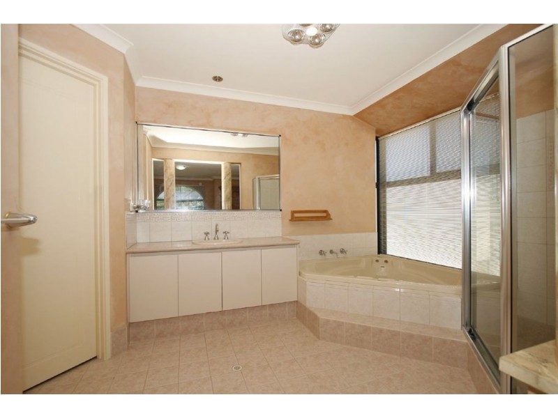 19 Richardson Road, Coogee WA 6166