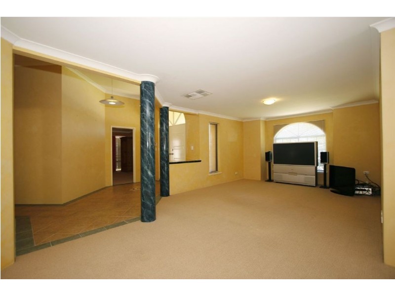 19 Richardson Road, Coogee WA 6166