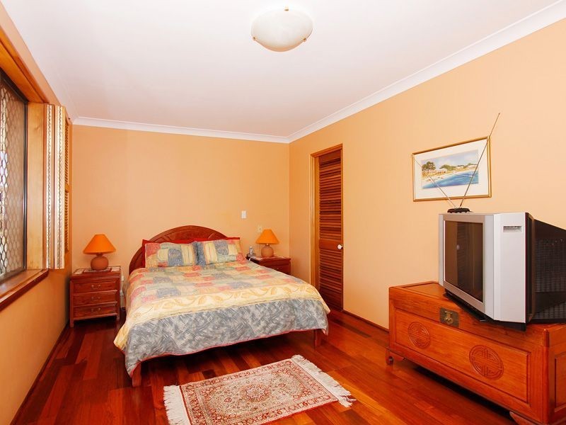 14 Vlaming Rise, Coogee WA 6166