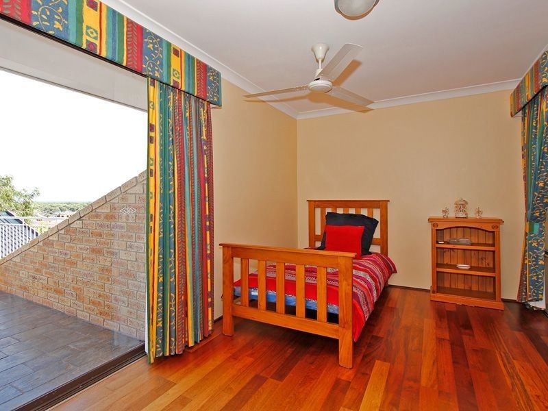 14 Vlaming Rise, Coogee WA 6166