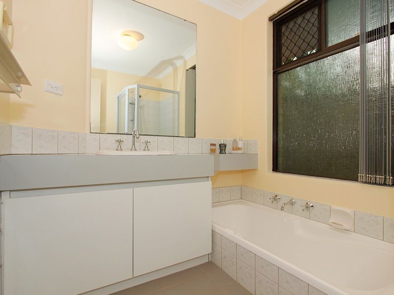 14 Vlaming Rise, Coogee WA 6166