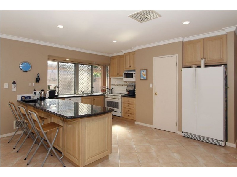 6 Michelle Place, Hamilton Hill WA 6163