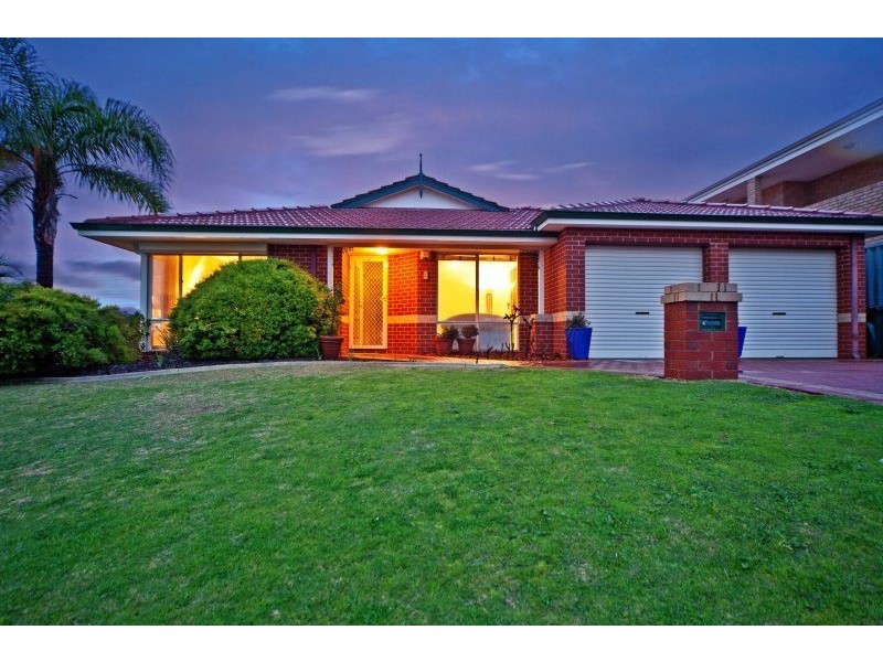 a/1 Capstone Rise, Coogee WA 6166