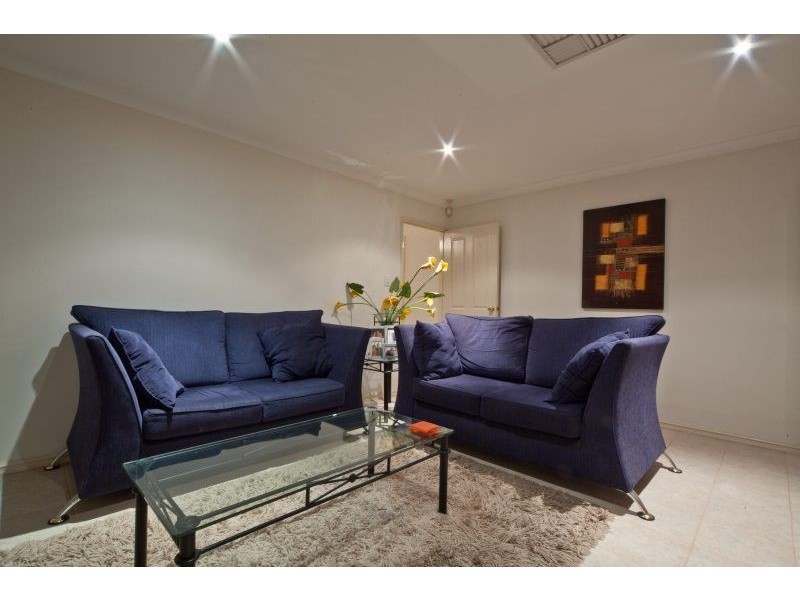 a/1 Capstone Rise, Coogee WA 6166
