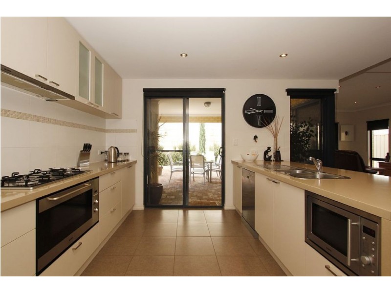 21 Seascape View, Yangebup WA 6164