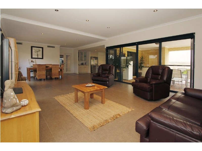 21 Seascape View, Yangebup WA 6164