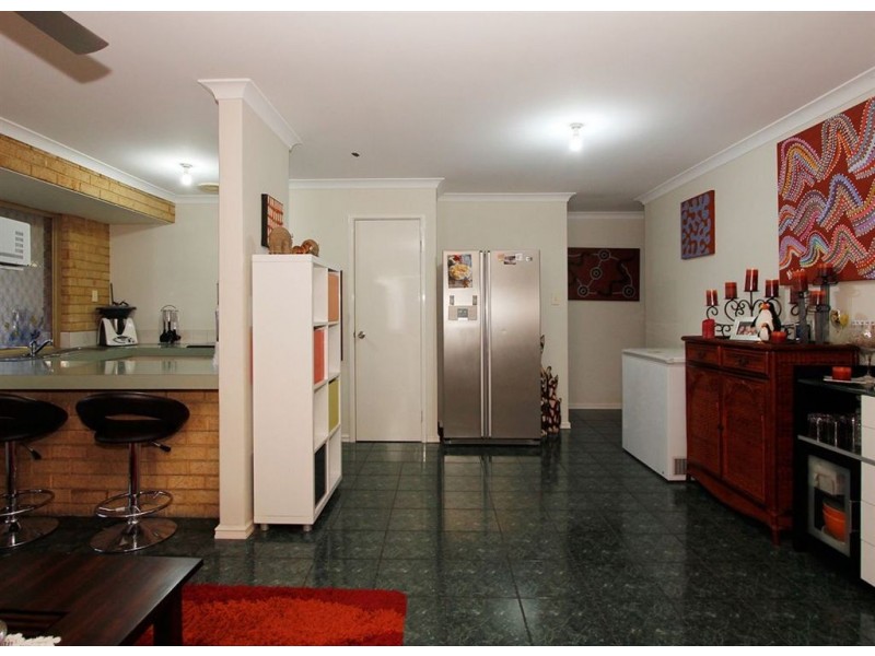 6 Dover Place, Yangebup WA 6164