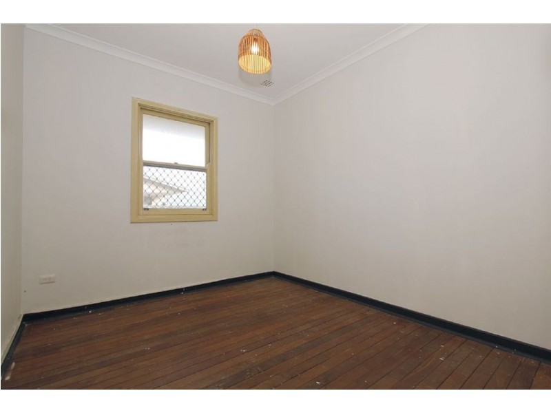 37 Counsel Road, Coolbellup WA 6163