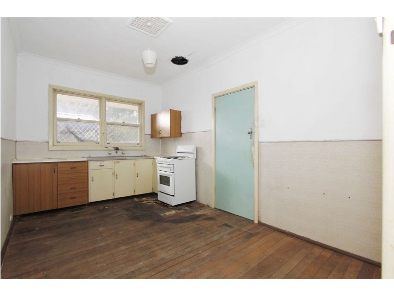 37 Counsel Road, Coolbellup WA 6163