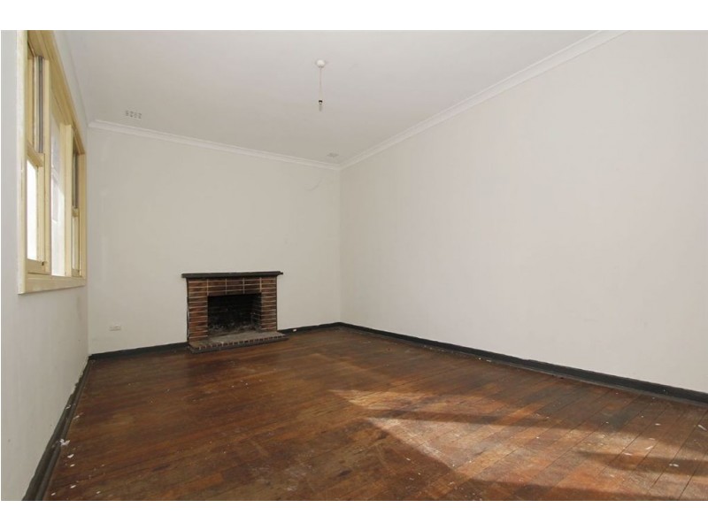 37 Counsel Road, Coolbellup WA 6163