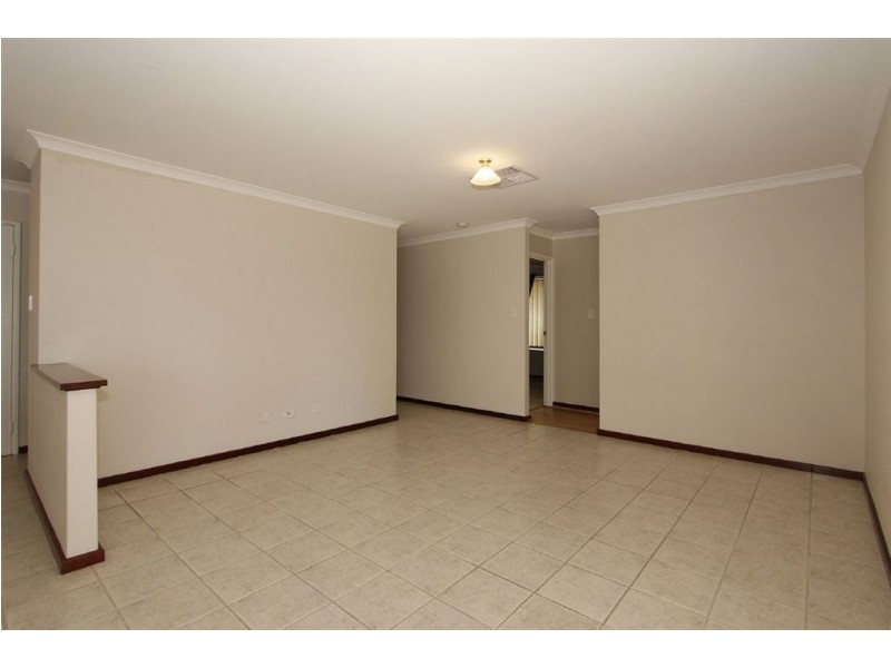 25 Marraboor Place, Success WA 6164