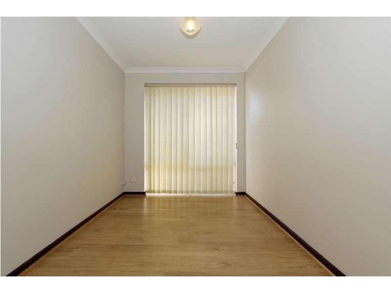 25 Marraboor Place, Success WA 6164