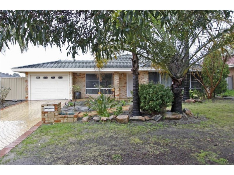 12 Baningan Avenue, Success WA 6164