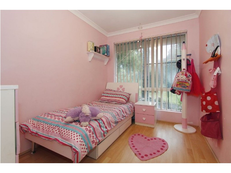 12 Baningan Avenue, Success WA 6164