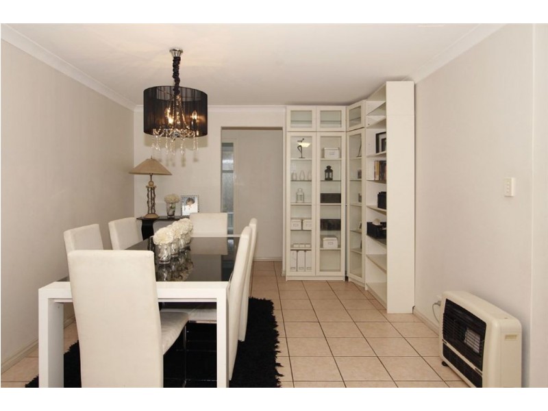 12 Baningan Avenue, Success WA 6164