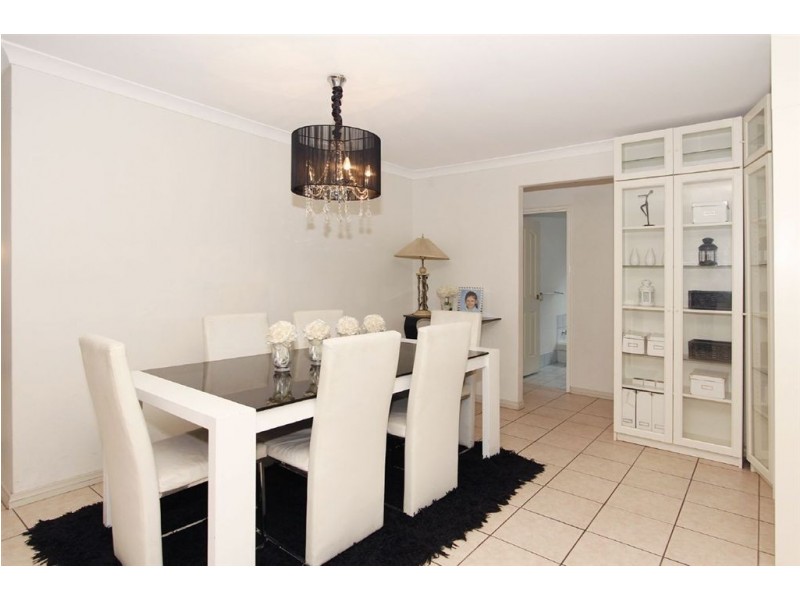 12 Baningan Avenue, Success WA 6164