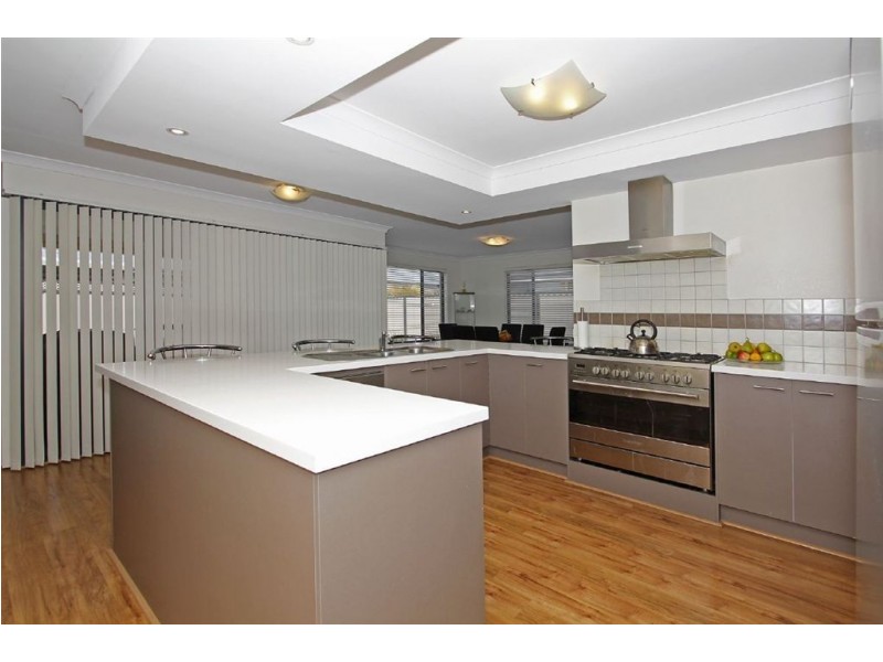 5 Giverny Gardens, Aubin Grove WA 6164