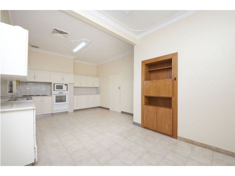 37 Birchley Road, Yangebup WA 6164