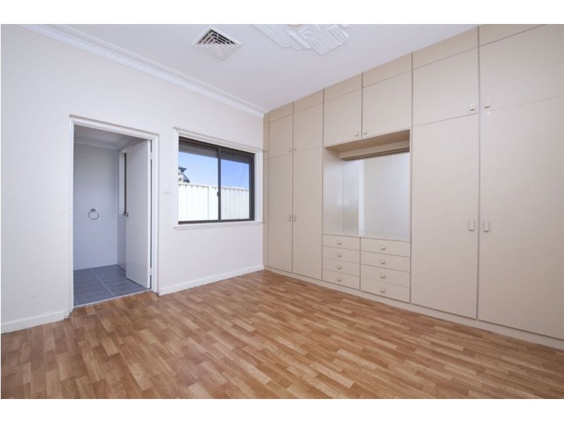 37 Birchley Road, Yangebup WA 6164