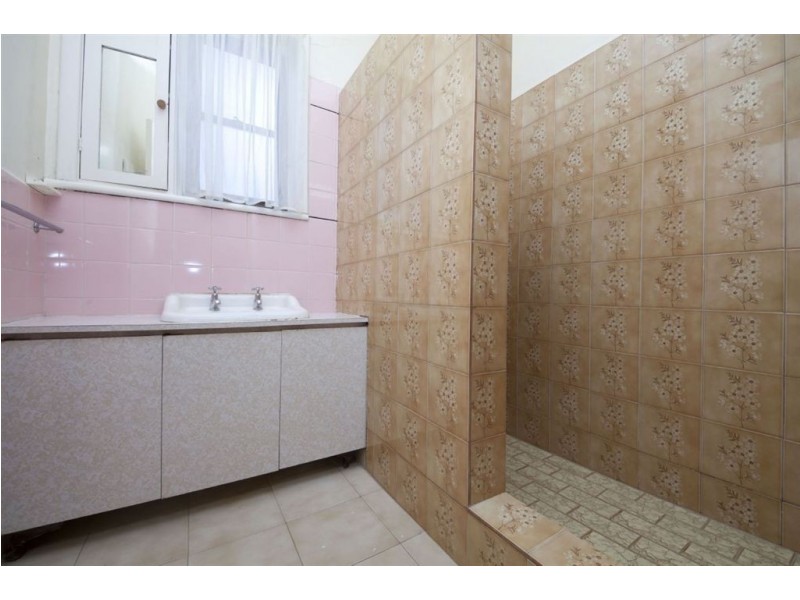 37 Birchley Road, Yangebup WA 6164