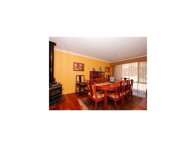 14 Vlaming Rise, Coogee WA 6166