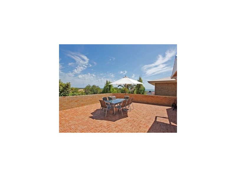 14 Vlaming Rise, Coogee WA 6166