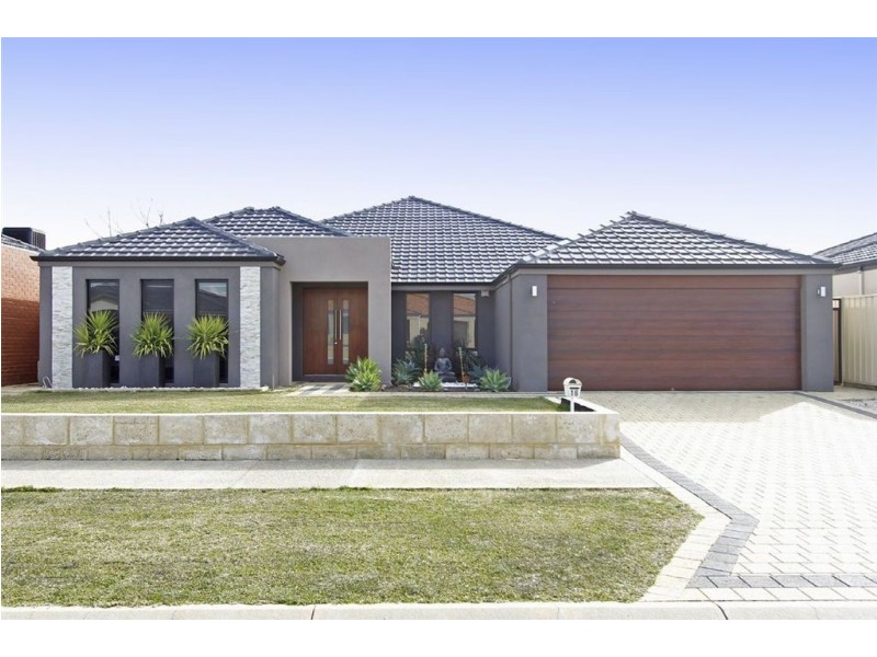 16 Lorne Avenue, Hammond Park WA 6164