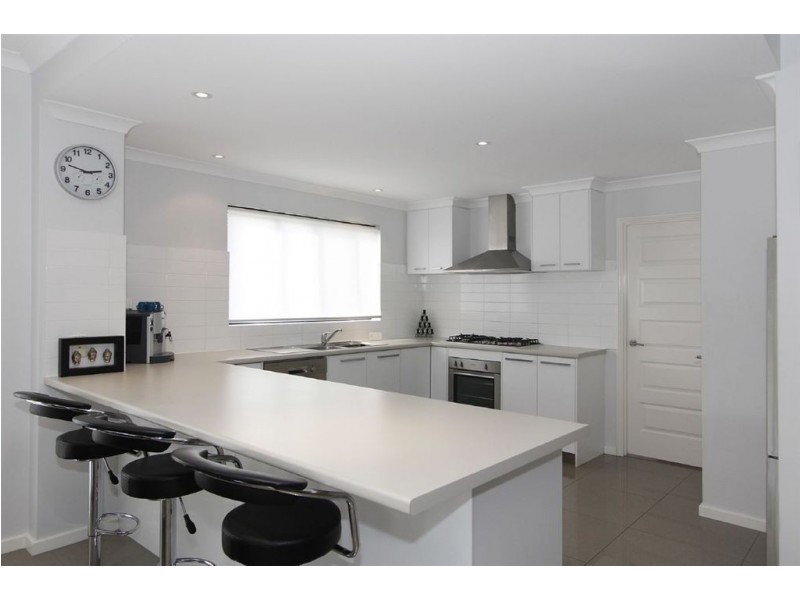 16 Lorne Avenue, Hammond Park WA 6164