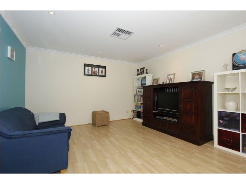 6 Calder Way, Atwell WA 6164