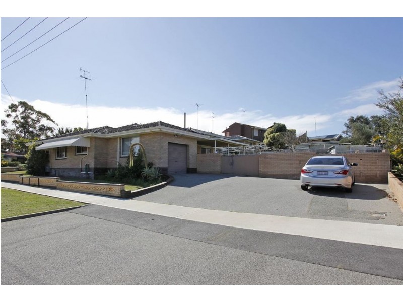 1 Dixon Street, Beaconsfield WA 6162