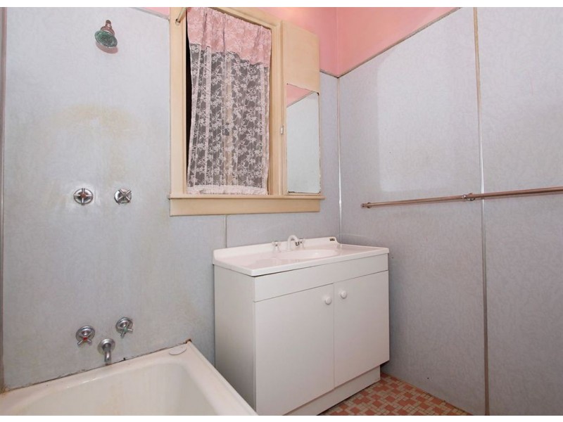32 Dorcas Way, Coolbellup WA 6163