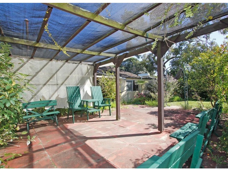 32 Dorcas Way, Coolbellup WA 6163