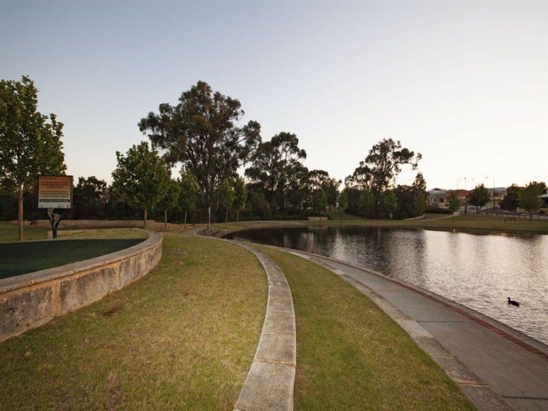 11 Shrike Lane, Beeliar WA 6164