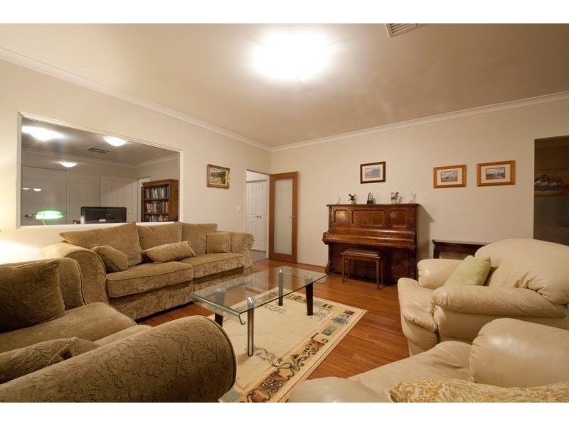 73 Cape Le Grand Avenue, Aubin Grove WA 6164