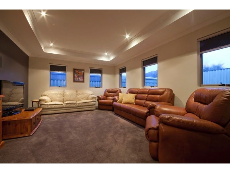 73 Cape Le Grand Avenue, Aubin Grove WA 6164