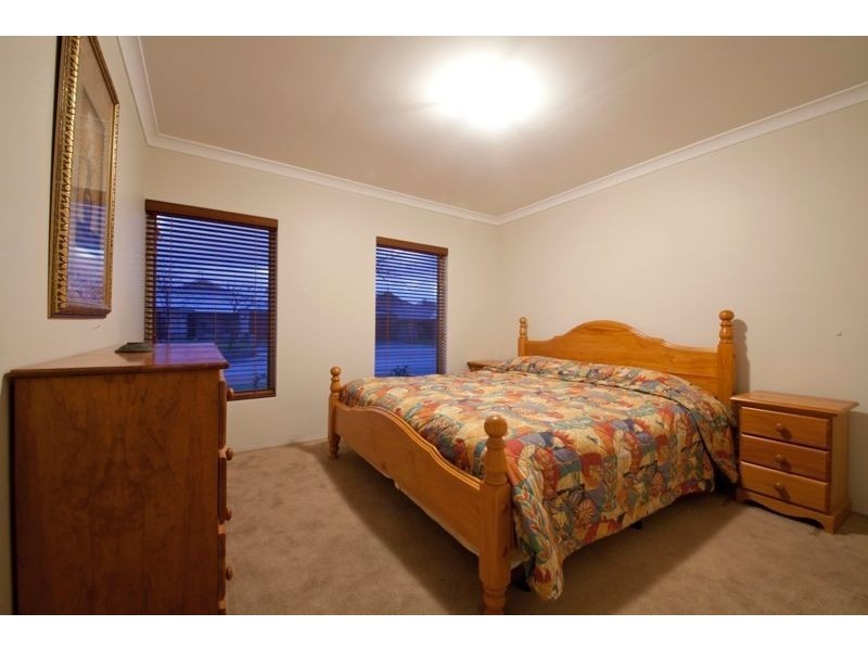 73 Cape Le Grand Avenue, Aubin Grove WA 6164