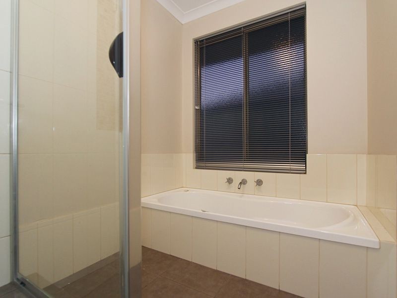 73 Cape Le Grand Avenue, Aubin Grove WA 6164