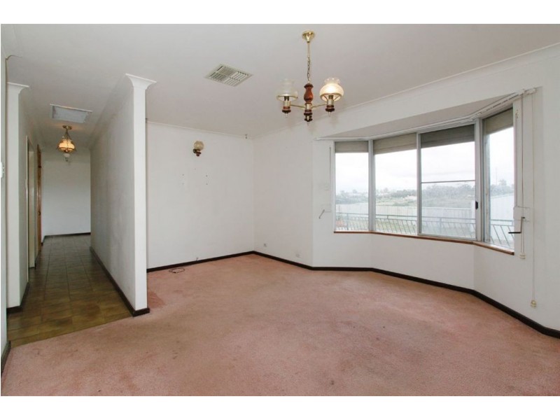 163 Dalison Avenue, Wattleup WA 6166