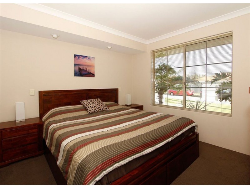 7 Bree Close, Atwell WA 6164
