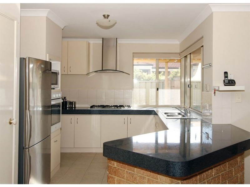 7 Bree Close, Atwell WA 6164
